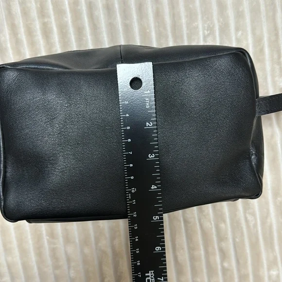 In Pell leather travel bag pouch handmade in Italy
